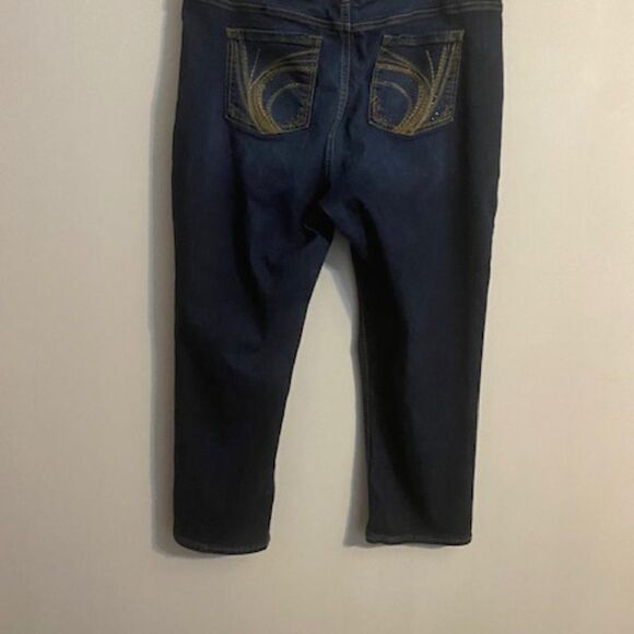 Apt 9 Denim 5 pocket Capri's, size 18W - Picture 2 of 3
